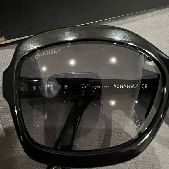 Chanel Pearl Sunglasses 5132-H Black - Picture 13 of 17